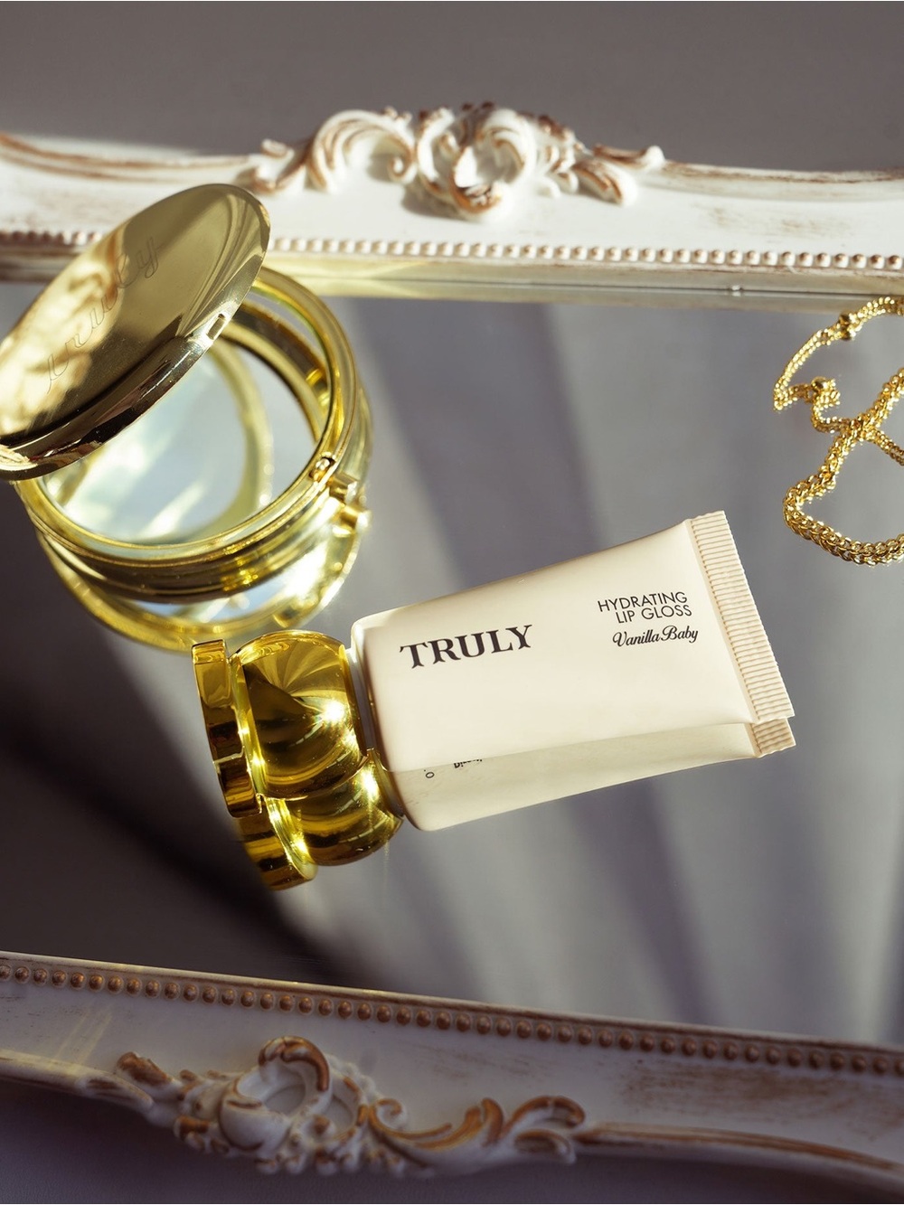 TRULY Hydrating Lip Gloss — Vanilla Baby NIB - Picture 3 of 4